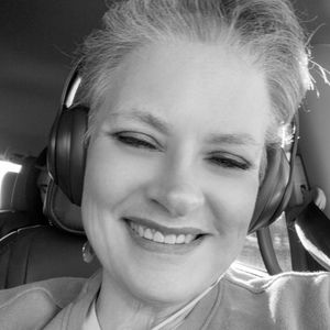 Meet your Posher, Kendra